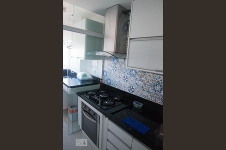 Cozinha  de apartamento à venda com 2 quartos, 54m² em Vila Cruz das Almas, São Paulo