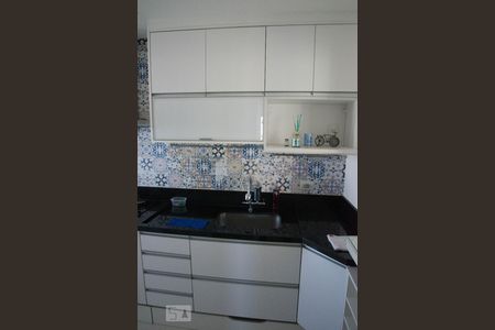 Cozinha  de apartamento à venda com 2 quartos, 54m² em Vila Cruz das Almas, São Paulo