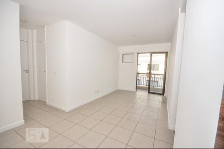 Sala de apartamento para alugar com 2 quartos, 74m² em Freguesia (jacarepaguá), Rio de Janeiro