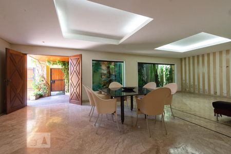 Sala de casa à venda com 3 quartos, 480m² em Jardim Sílvia, Santo André