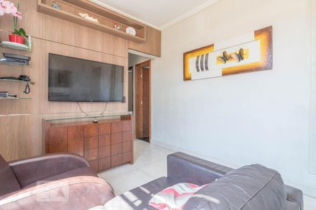 Sala de apartamento para alugar com 3 quartos, 70m² em Nova Floresta, Belo Horizonte