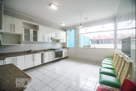 Cozinha de casa à venda com 4 quartos, 480m² em Vila Lúcia, São Paulo