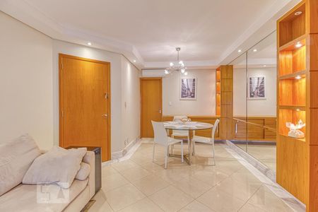 Sala de apartamento à venda com 2 quartos, 96m² em Indianópolis, São Paulo