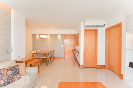 Sala de apartamento para alugar com 3 quartos, 97m² em Maracanã, Rio de Janeiro