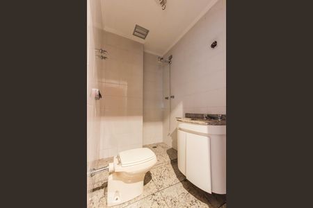 Apartamento à venda com 215m², 2 quartos e 4 vagas Apartamento à venda com 215m², 2 quartos e 4 vagasbanheiro corredor