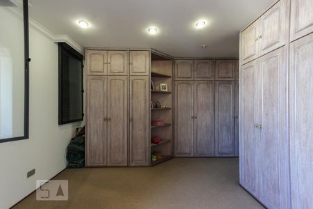 Apartamento à venda com 215m², 2 quartos e 4 vagas Apartamento à venda com 215m², 2 quartos e 4 vagassuíte 2