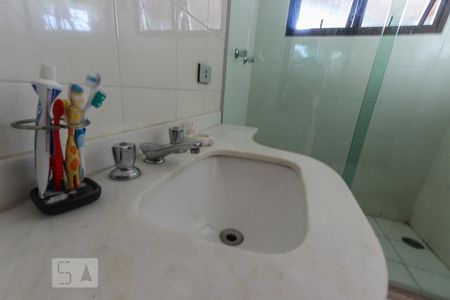 Apartamento à venda com 215m², 2 quartos e 4 vagas Apartamento à venda com 215m², 2 quartos e 4 vagasbanheiro suíte 1
