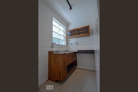 Cozinha de apartamento para alugar com 1 quarto, 42m² em Consolação, São Paulo