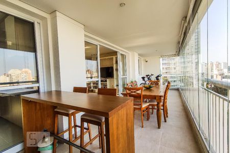 Varanda de apartamento para alugar com 4 quartos, 138m² em Vila Andrade, São Paulo