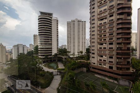 Sala (vista) de apartamento para alugar com 2 quartos, 80m² em Vila Andrade, São Paulo