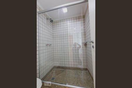 Banheiro - 2 de apartamento para alugar com 1 quarto, 39m² em Asa Norte, Brasília