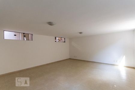 Sala 1 de casa de condomínio para alugar com 4 quartos, 497m² em Jardim Morumbi, São Paulo