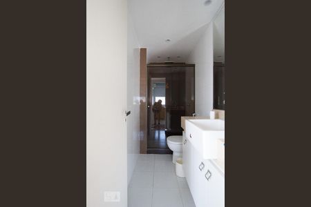 Banheiro de apartamento à venda com 2 quartos, 83m² em Maracanã, Rio de Janeiro