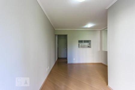 sala de apartamento à venda com 3 quartos, 70m² em Jardim Londrina, São Paulo