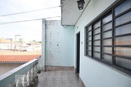 Entrada de casa para alugar com 1 quarto, 60m² em Ferreira, São Paulo