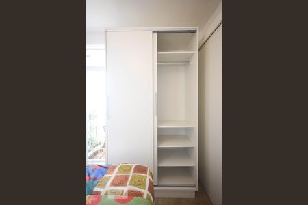 Armário do quarto  de apartamento para alugar com 2 quartos, 65m² em Real Parque, São Paulo