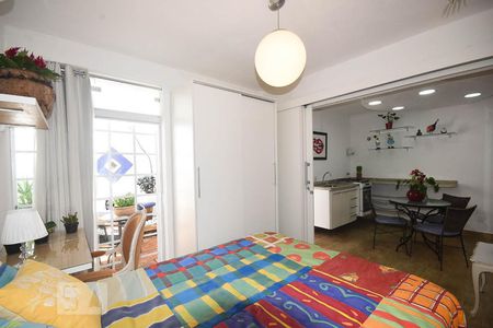 Quarto de apartamento para alugar com 2 quartos, 65m² em Real Parque, São Paulo