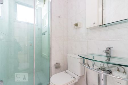 Banheiro de apartamento à venda com 3 quartos, 75m² em Vila Guilherme, São Paulo