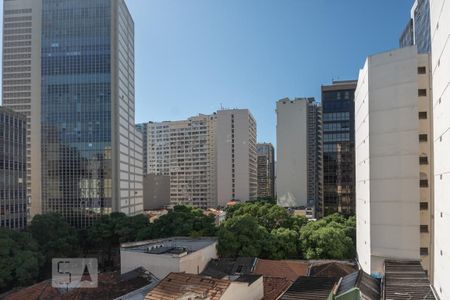 Vista do quarto de kitnet/studio à venda com 1 quarto, 39m² em Centro, Rio de Janeiro