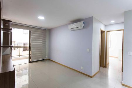 sala de apartamento para alugar com 2 quartos, 70m² em Santa Rosa, Niterói