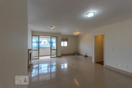 Apartamento para alugar com 144m², 3 quartos e 2 vagassala