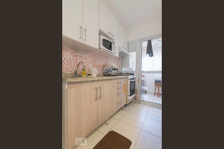 Cozinha de apartamento para alugar com 2 quartos, 62m² em Várzea da Barra Funda, São Paulo