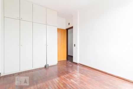 Quarto 1 de apartamento à venda com 2 quartos, 77m² em Santa Efigênia, Belo Horizonte