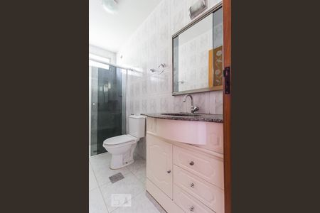 Banheiro  de apartamento à venda com 2 quartos, 77m² em Santa Efigênia, Belo Horizonte