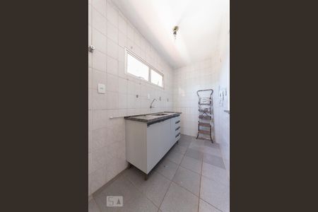 Cozinha de apartamento para alugar com 1 quarto, 42m² em Centro, Campinas