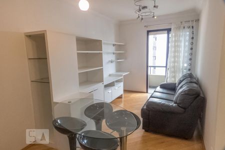 Sala de apartamento para alugar com 1 quarto, 52m² em Indianópolis, São Paulo