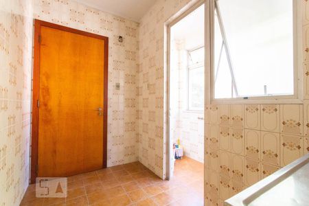 Cozinha de apartamento à venda com 1 quarto, 47m² em Medianeira, Porto Alegre