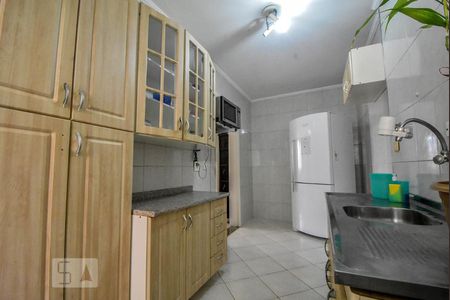 Cozinha de apartamento à venda com 3 quartos, 64m² em Vila Constança, São Paulo