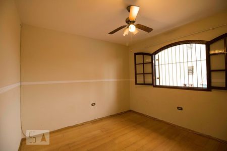 Dormitório  de casa para alugar com 2 quartos, 130m² em Anchieta, São Bernardo do Campo