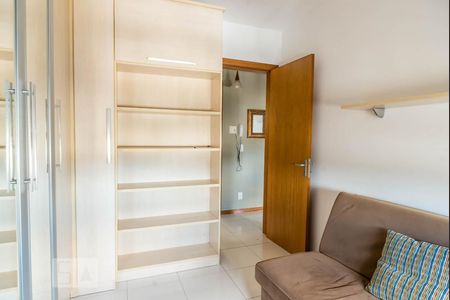 Quarto de apartamento à venda com 3 quartos, 98m² em Jardim Botânico , Porto Alegre