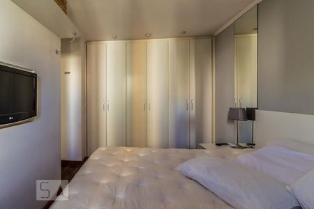 Suíte de apartamento para alugar com 2 quartos, 64m² em Perdizes, São Paulo