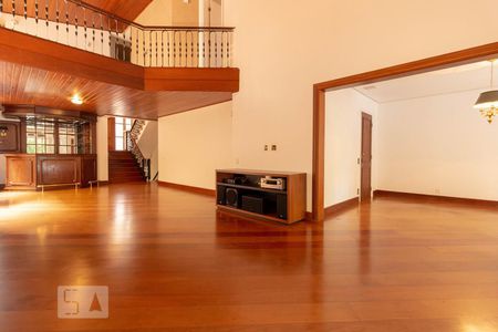 Sala de casa de condomínio à venda com 4 quartos, 600m² em Santo Amaro, São Paulo