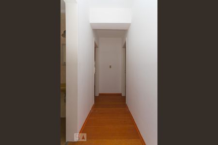 Corredor de apartamento à venda com 2 quartos, 60m² em Vila Santa Catarina, São Paulo