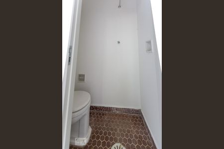 Lavabo de apartamento para alugar com 2 quartos, 75m² em Petrópolis, Porto Alegre