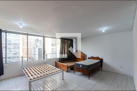 Quarto/Sala de kitnet/studio para alugar com 1 quarto, 90m² em Centro Histórico, Porto Alegre