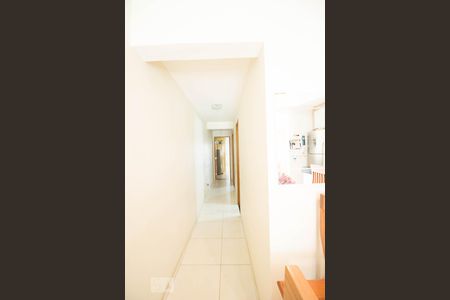 Corredor  de apartamento à venda com 2 quartos, 115m² em Vila Alzira, Santo André