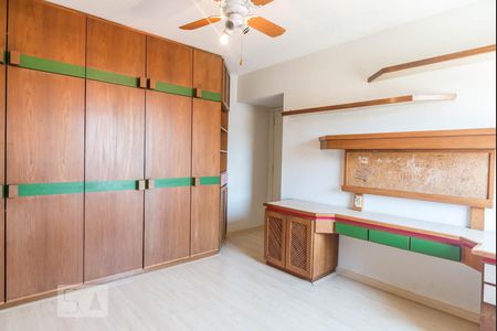 Quarto 1 de apartamento para alugar com 3 quartos, 148m² em Rio Branco, Porto Alegre