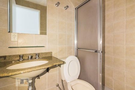 Banheiro de apartamento para alugar com 2 quartos, 68m² em Limão, São Paulo