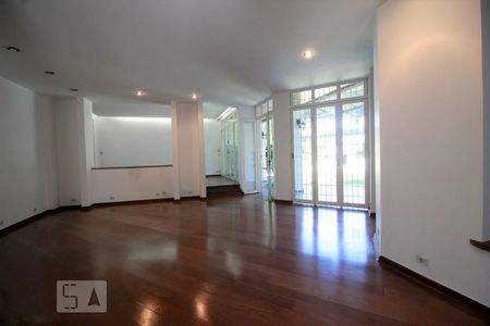 Sala de casa para alugar com 5 quartos, 647m² em Morumbi, São Paulo