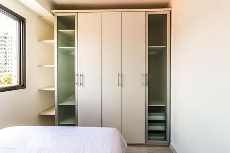 Quarto 1 de apartamento para alugar com 2 quartos, 52m² em Perdizes, São Paulo