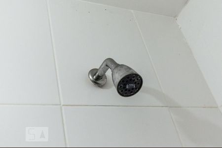 Banheiro da suíte de apartamento à venda com 1 quarto, 50m² em Alphaville Residencial Um, Barueri