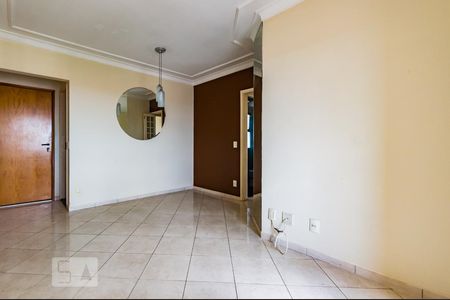 Sala de apartamento à venda com 3 quartos, 78m² em Jardim dos Oliveiras, Campinas