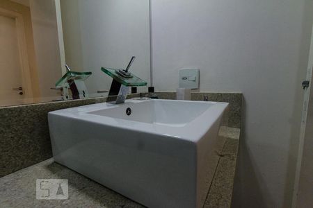 detalhe banheiro de apartamento à venda com 2 quartos, 64m² em Chácara Califórnia, São Paulo