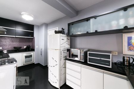 Cozinha de apartamento para alugar com 2 quartos, 70m² em Chácara Santo Antônio (zona Sul), São Paulo