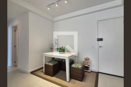 Sala de apartamento à venda com 2 quartos, 68m² em Barra da Tijuca, Rio de Janeiro