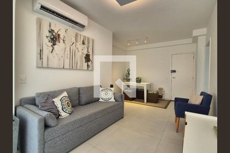 Sala de apartamento à venda com 2 quartos, 68m² em Barra da Tijuca, Rio de Janeiro